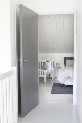 Дверь белая гладкая SWEDOOR by Jeld-Wen Easy 201 фотография