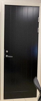 фото теплая входная дверь swedoor by jeld-wen function f1894 черная с замком, дверь 9*23, правая lc200